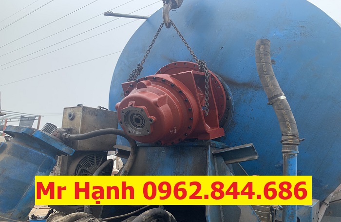 hộp giảm tốc xe trộn bê tông 12m3