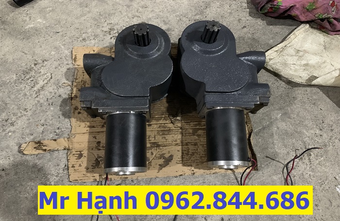 mô tơ bạt cánh xe tải