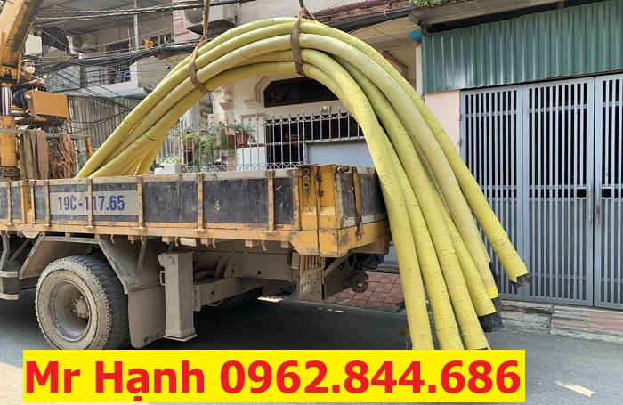 ống cao su bơm xi măng xe téc xi măng