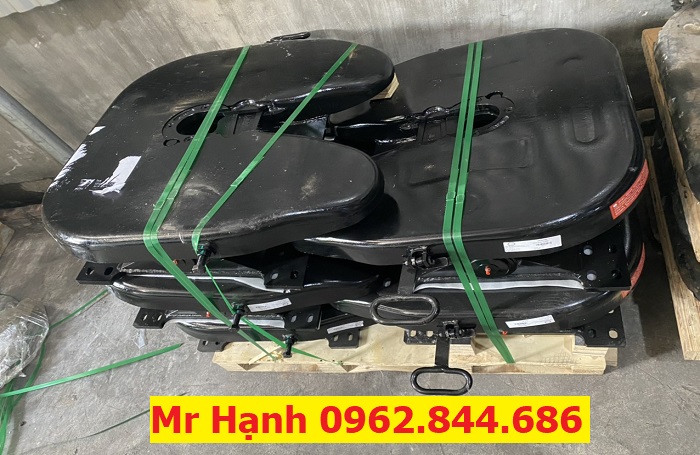 mâm xoay 4 chiều cho xe đầu kéo giá rẻ