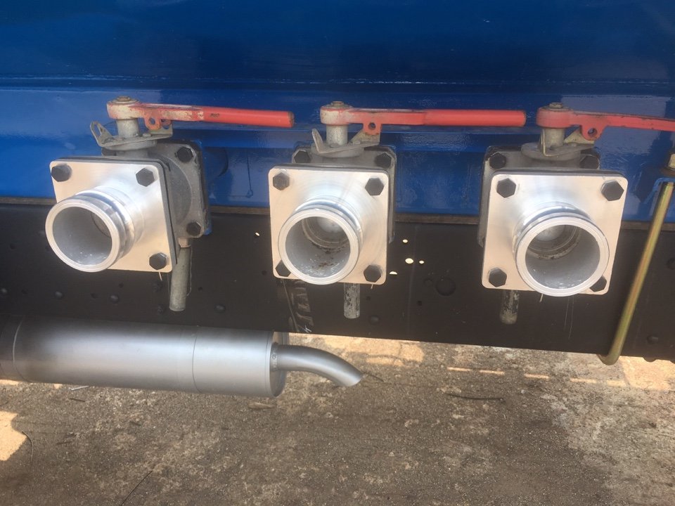 Van xả xe bồn chở xăng dầu 12 khối
