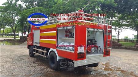 Xe cứu hỏa chữa cháy 4 khối hino FC cabin đơn