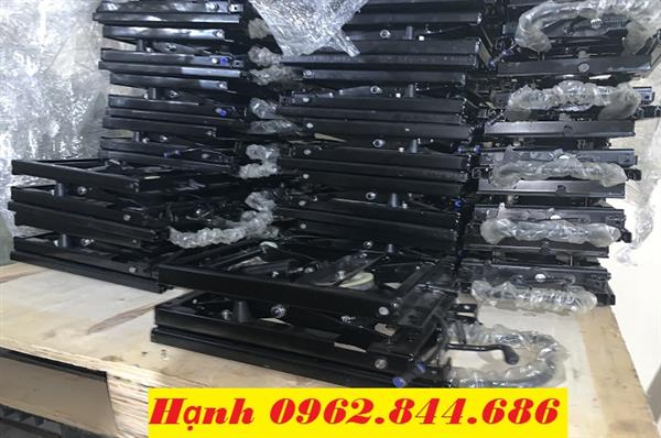 Đế Và Ghế Hơi Xe Tải Từ 2,5 Tấn Đến 70 Tấn