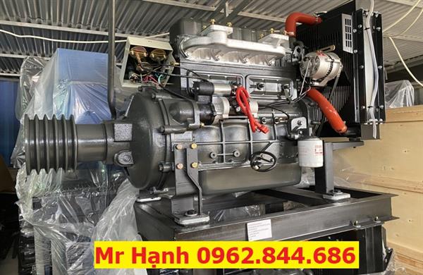 Động cơ lai mooc téc chở xi măng rời